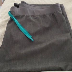 Graphite 2XL Figs Scrub pants and top set